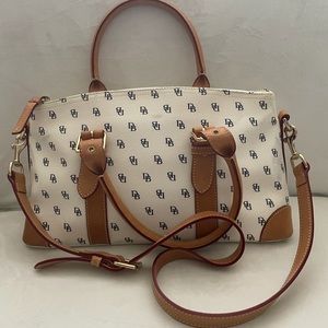 Dooney & Bourke handbag